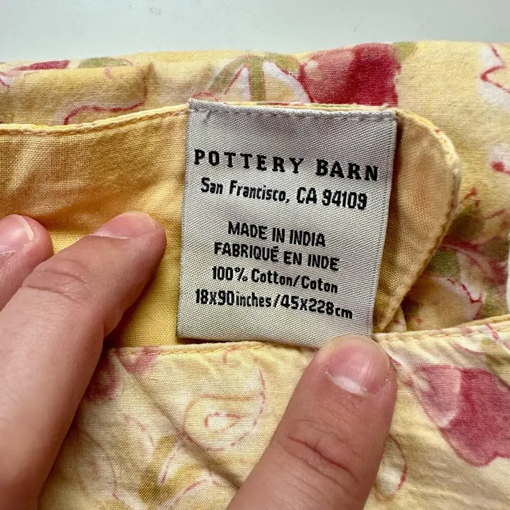 Pottery Barn Yellow Red Green Paisley 100% Cotton Table Runner 18